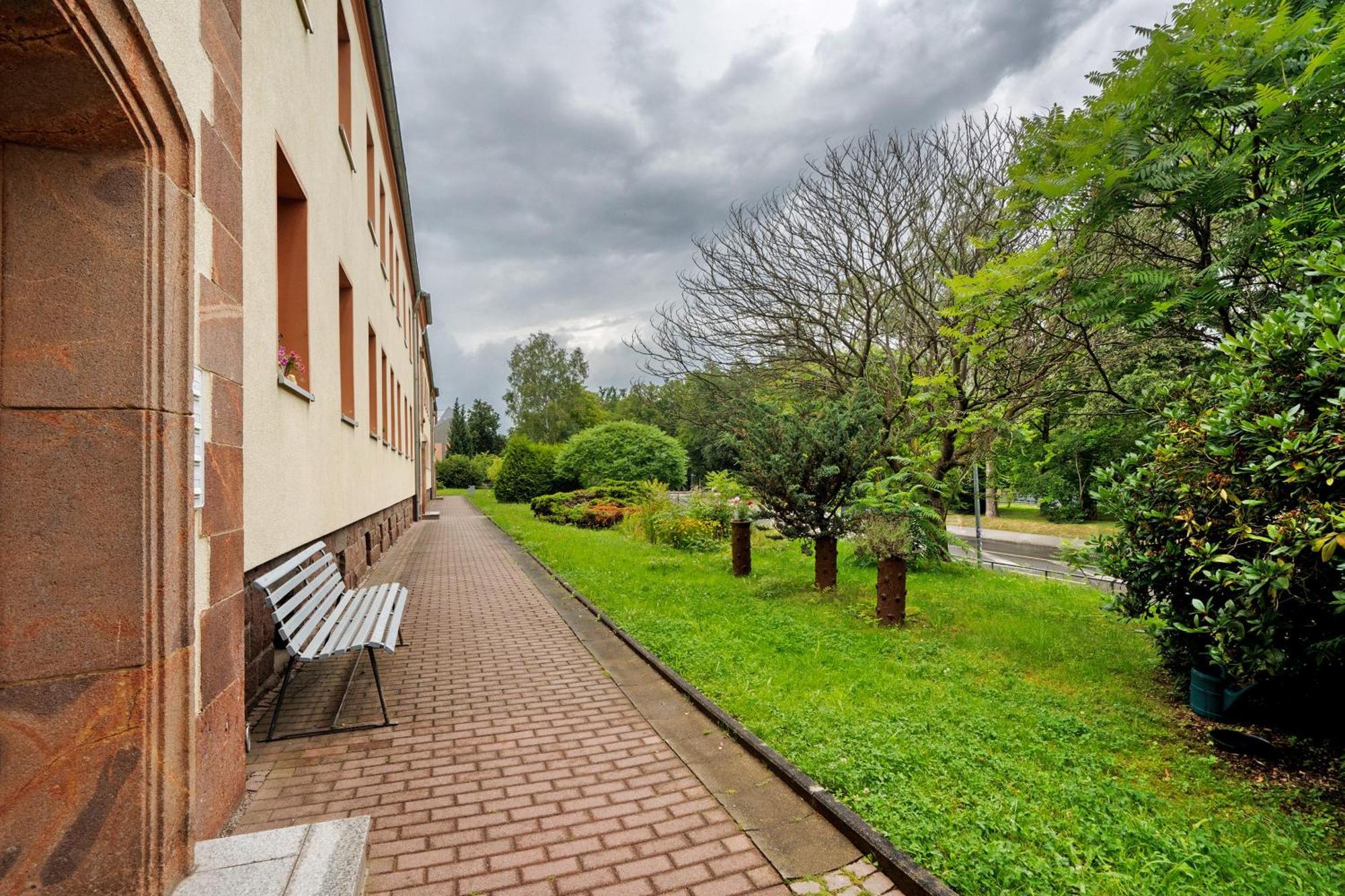 Gaestewohnung Am Schwanenteich มิทท์ไวดา ภายนอก รูปภาพ